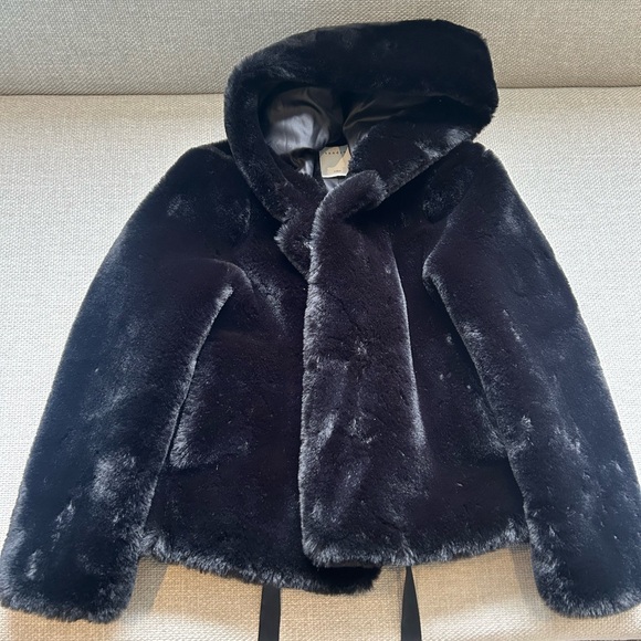 Sandra faux fur jacket - Picture 2 of 7
